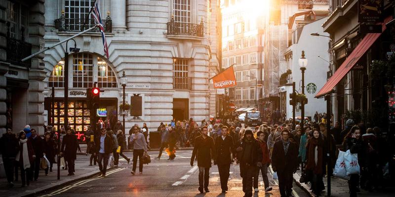 家政服务：现代生活服务的核心力量与便民信息整合之道